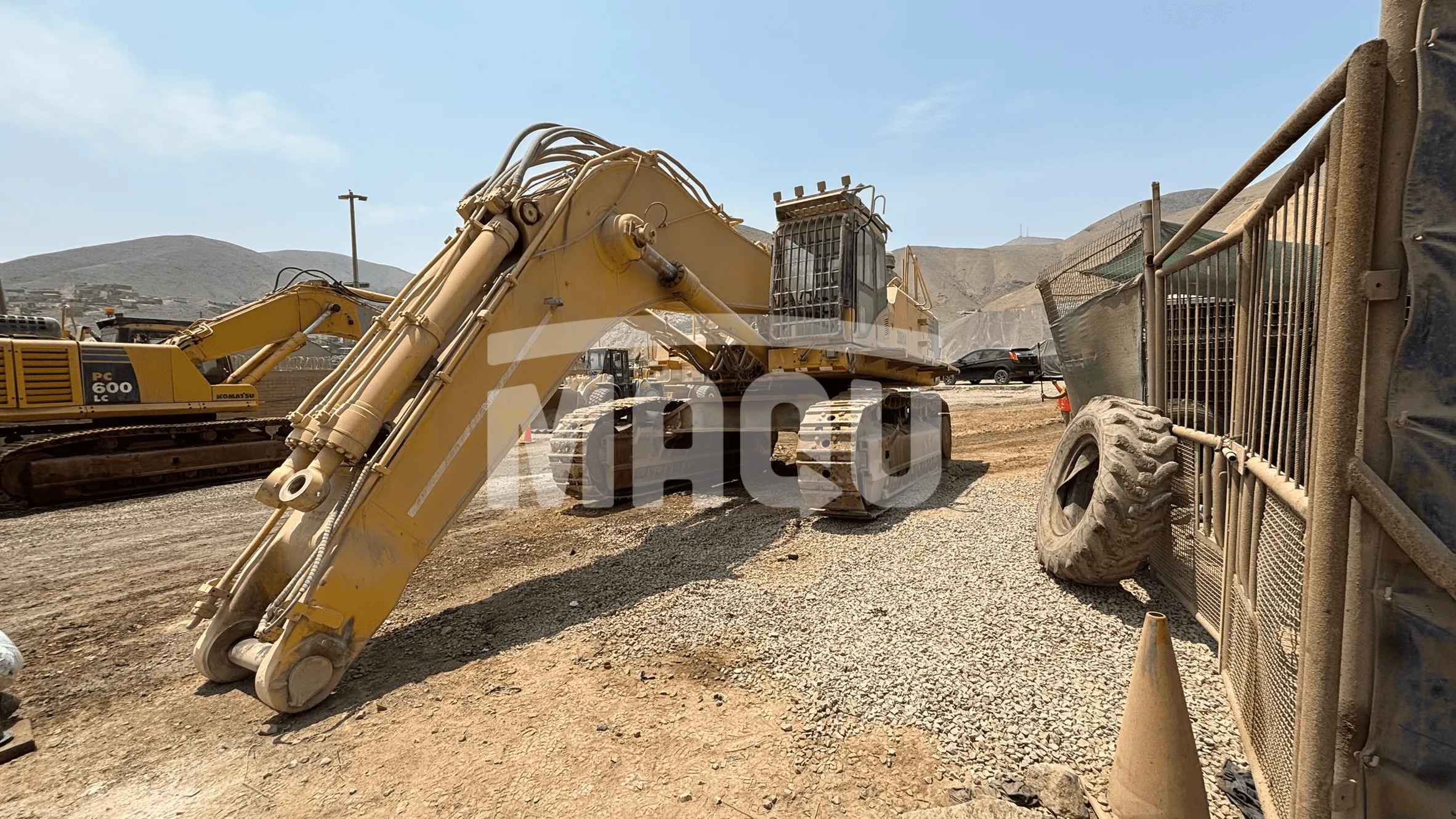 Excavadora sobre orugas KOMATSU PC800-8 (2010)