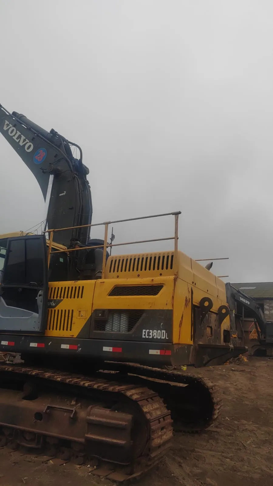 Excavadora sobre orugas VOLVO 380 (2020)