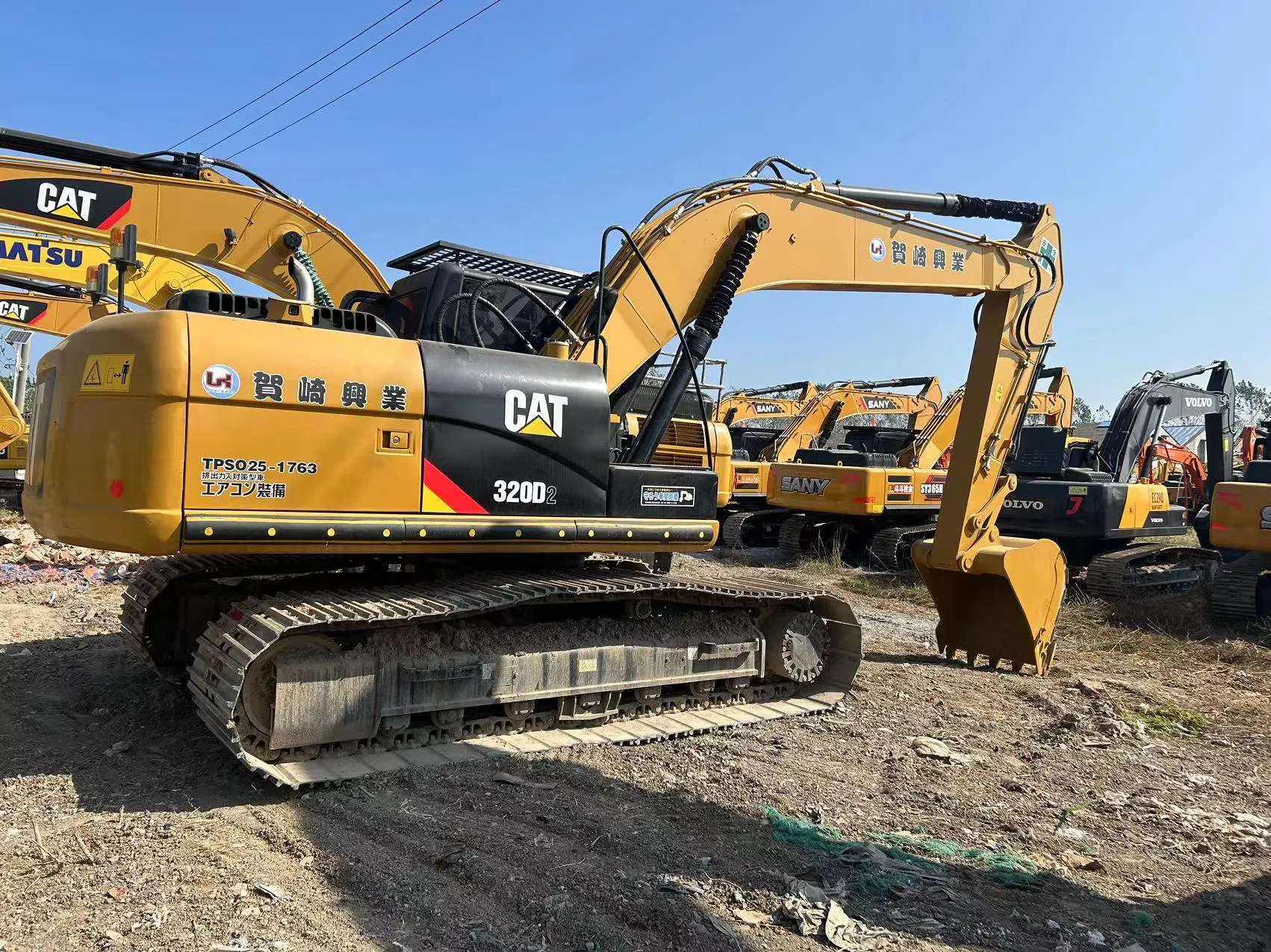 Excavadora sobre orugas CATERPILLAR 320 (2023)