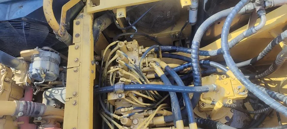 Excavadora CATERPILLAR 330D (2014) - Foto # 6