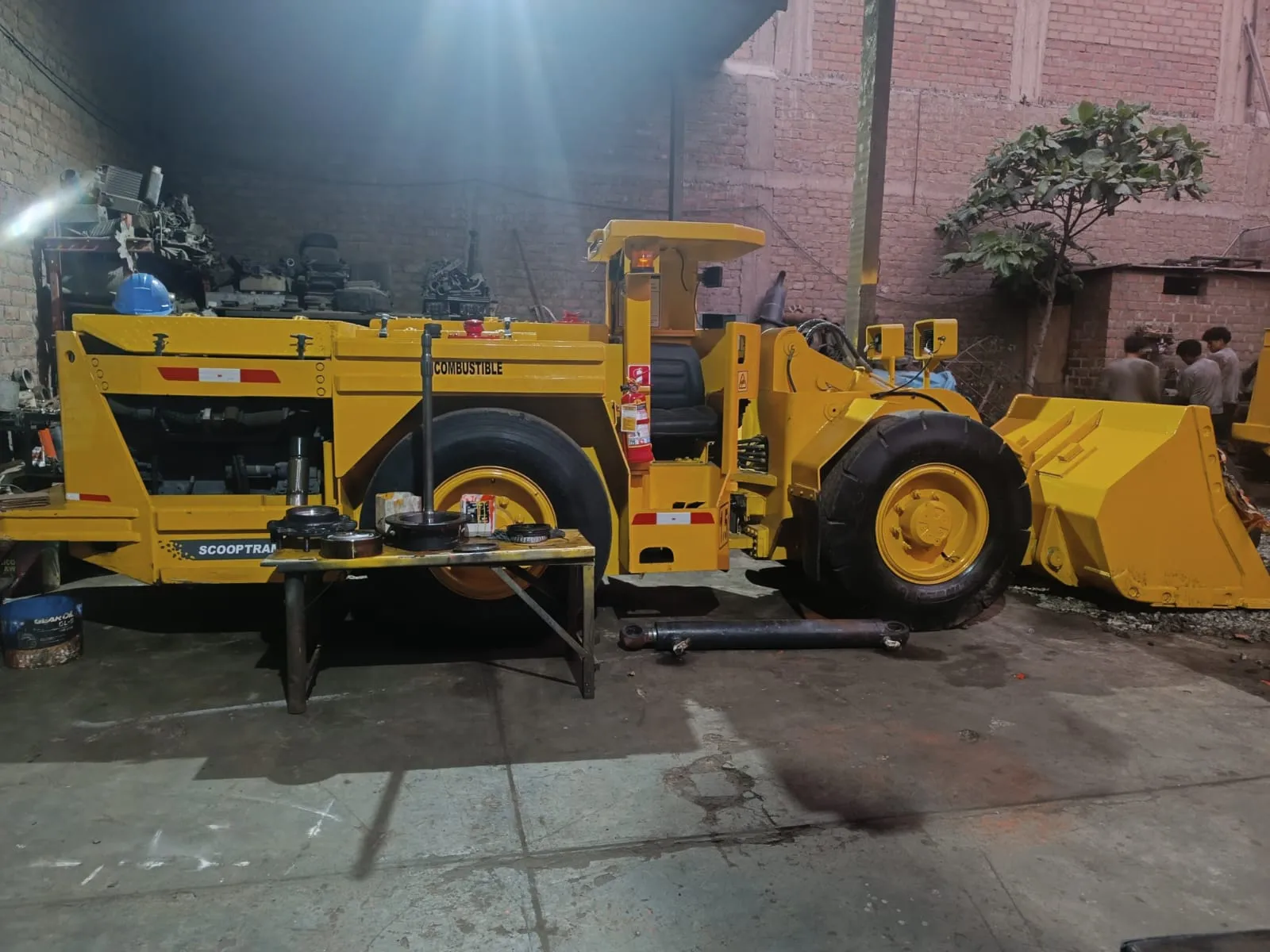 Cargador de bajo perfil ATLAS COPCO CTH-2500D (2020) - Foto # 5