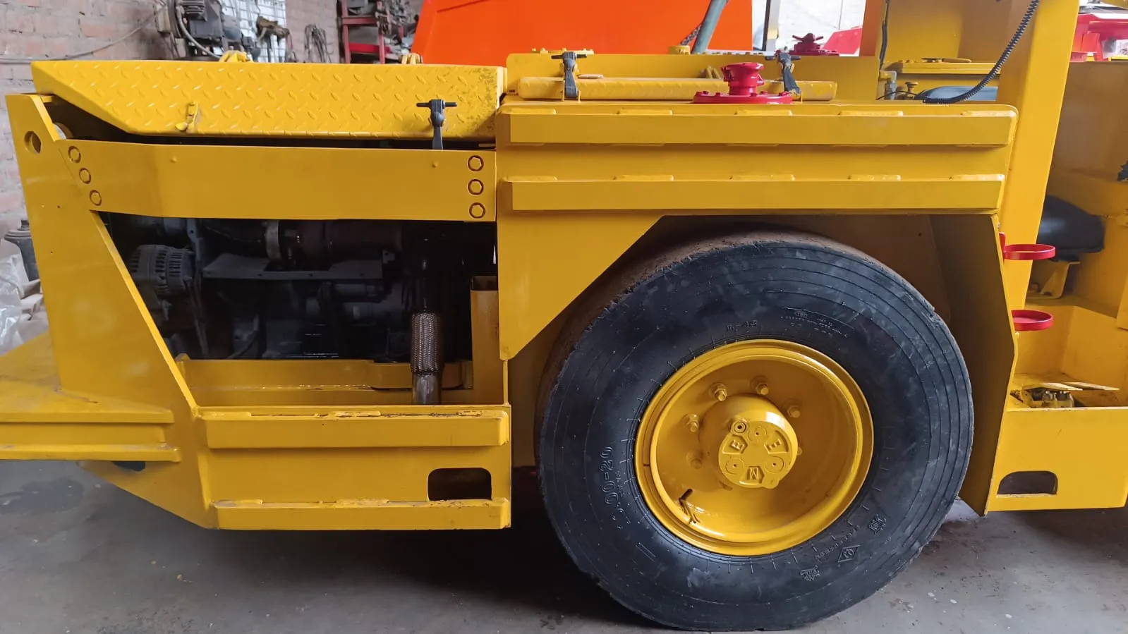 Cargador de bajo perfil ATLAS COPCO CTH-2500D (2020) - Foto # 7
