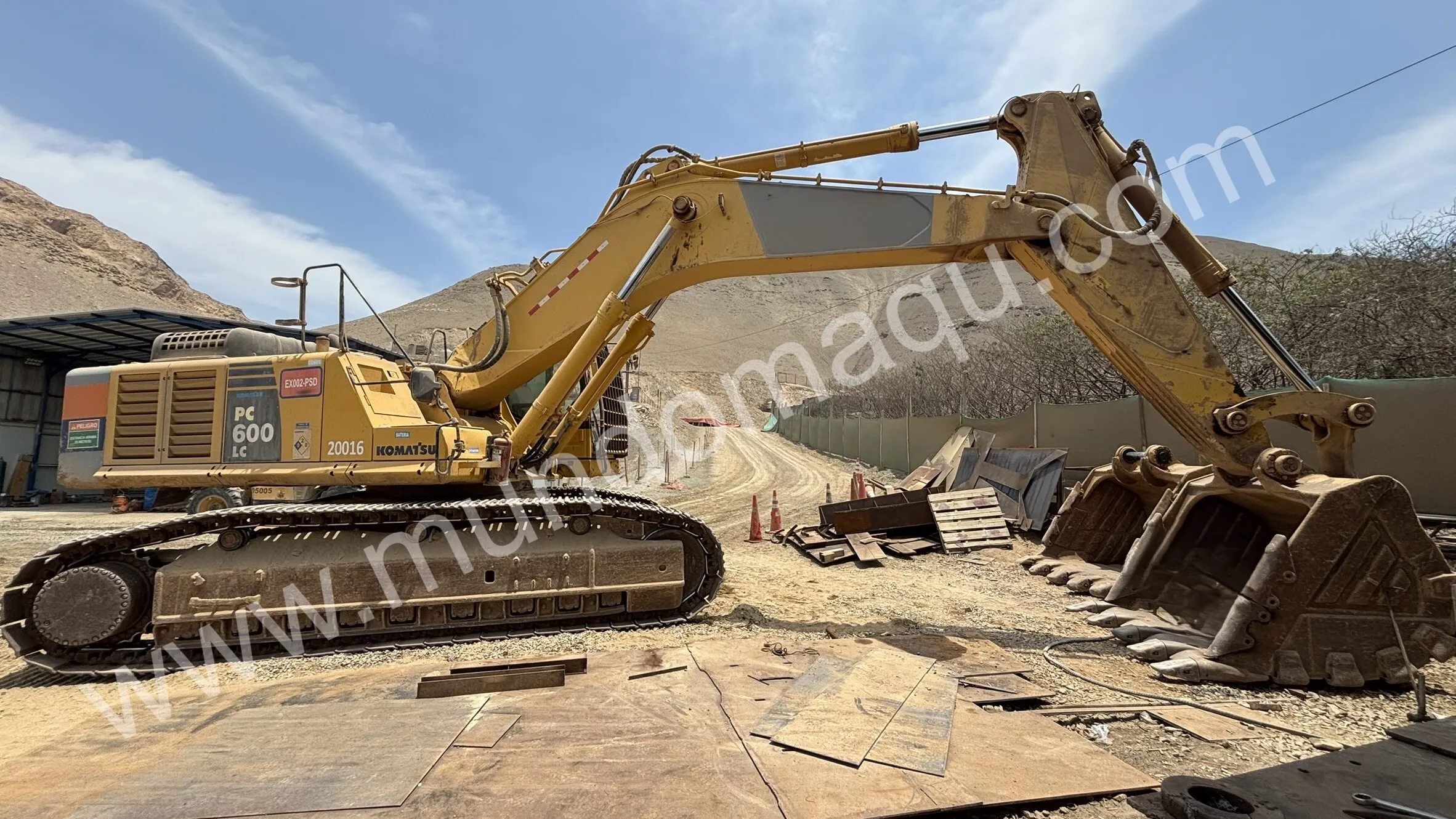 Excavadora sobre orugas KOMATSU PC600LC-8 (2019)