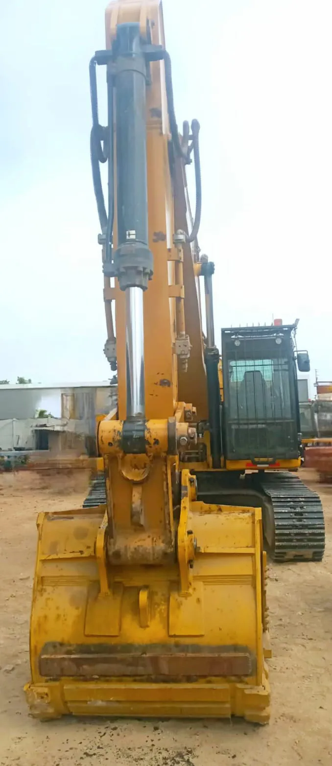 Excavadora CATERPILLAR 330GC (2022) - Foto # 3