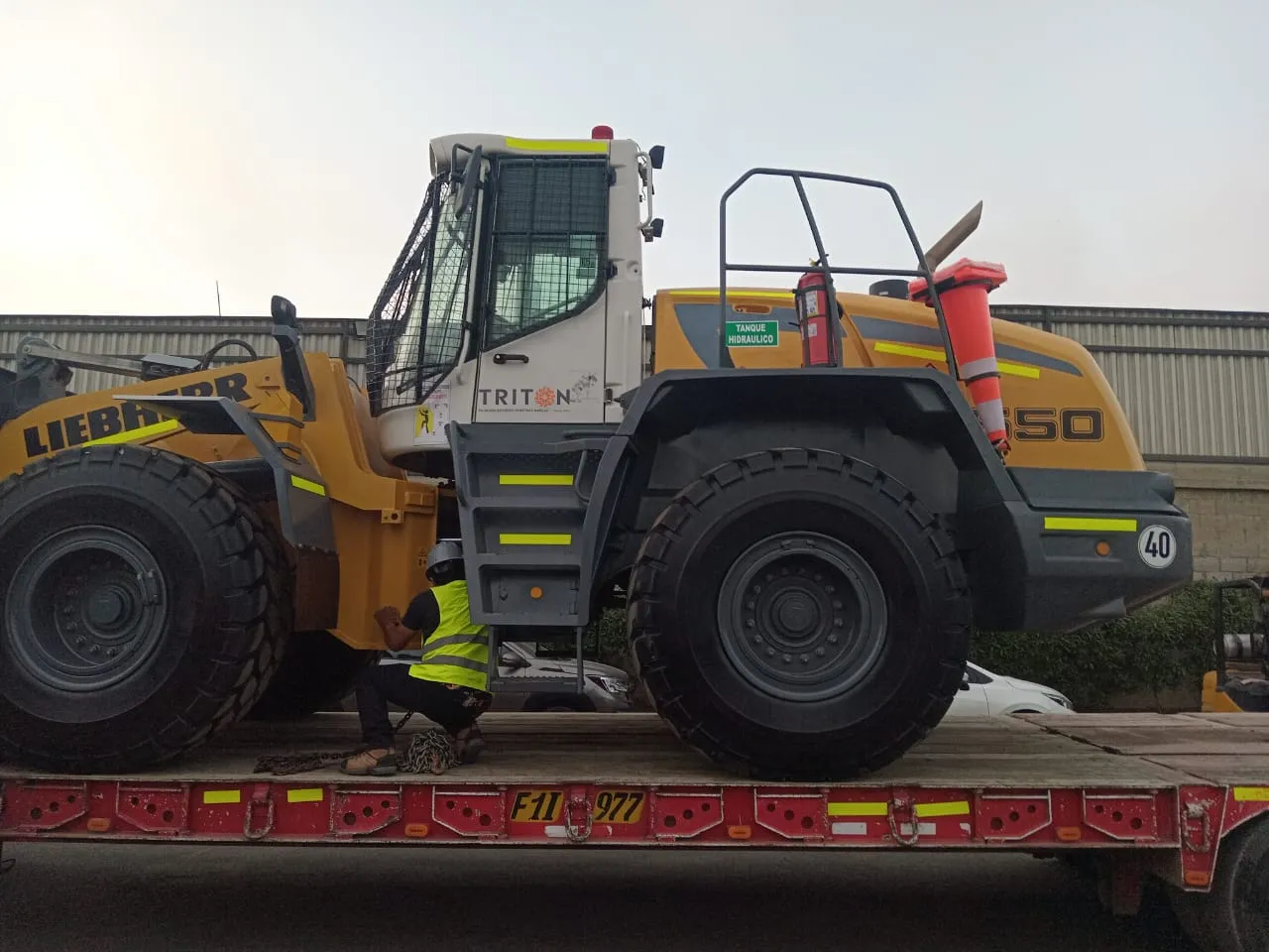 Cargador frontal LIEBHERR L550 (2021) - Foto # 5