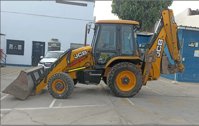 Retroexcavadora JCB 3XC (2015) - Foto # 2