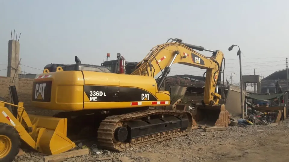 Excavadora CATERPILLAR 336DL (2014)