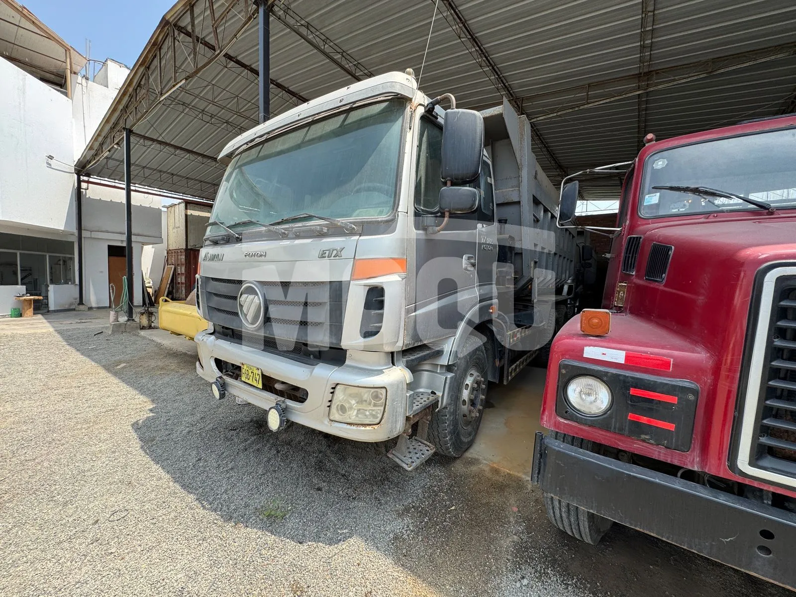 Volquete FOTON AUMAN ETX (2013)