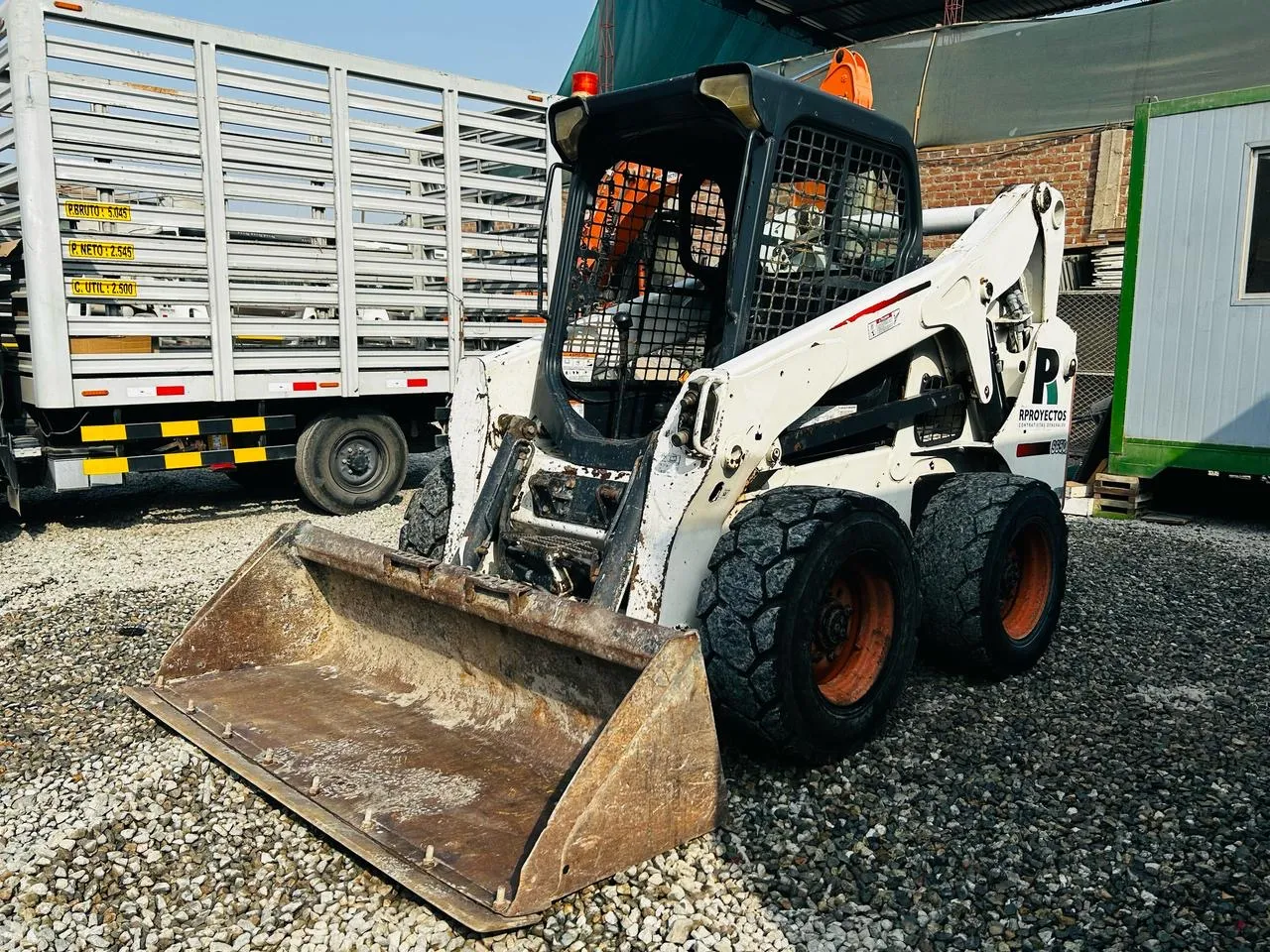 Minicargador BOBCAT S650 (2013)