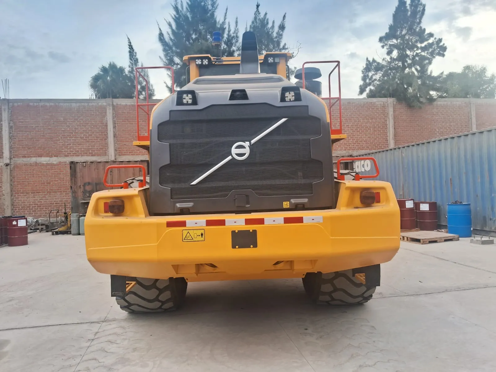 Cargador frontal VOLVO L220H (2021) - Foto # 8