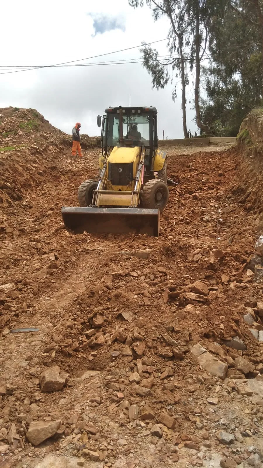 Retroexcavadora NEW HOLLAND B95B (2019) - Foto # 2