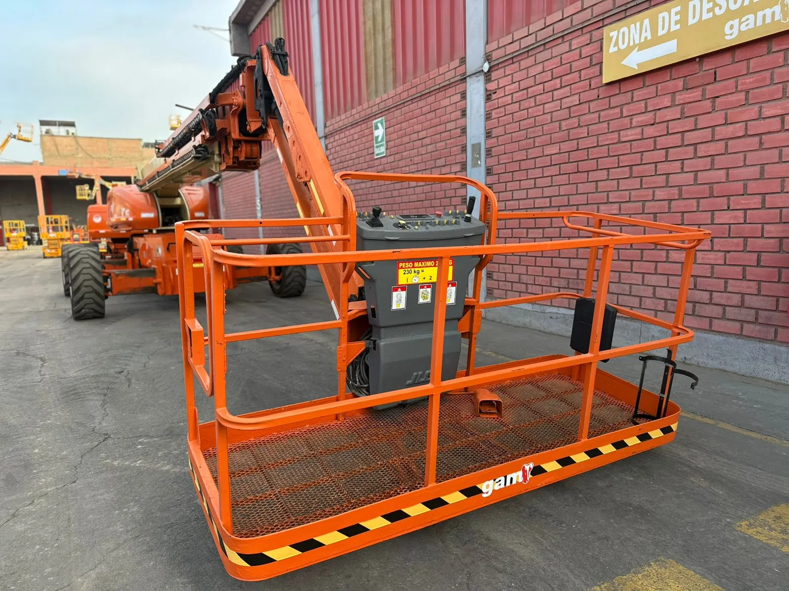 Plataforma de elevación JLG 1200SJP (2007) - Foto # 3