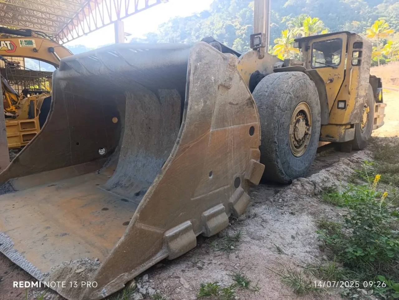 Cargador de bajo perfil CATERPILLAR LHDR1600G (2011)