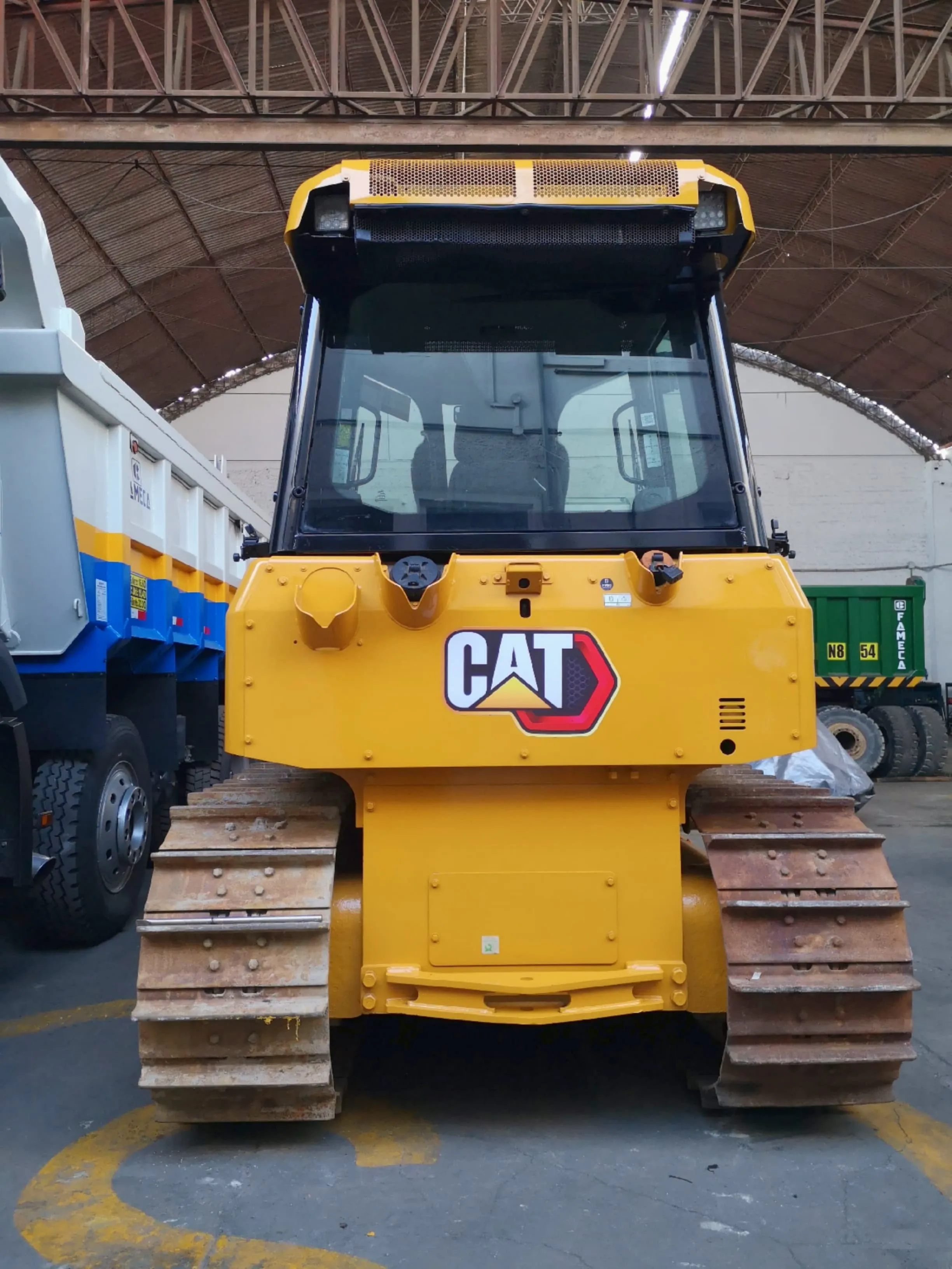 Tractor de oruga CATERPILLAR D3 (2021) - Foto # 2