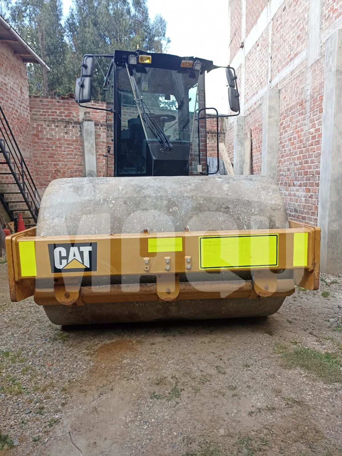 Rodillo CATERPILLAR C556B (2019) - Foto # 4