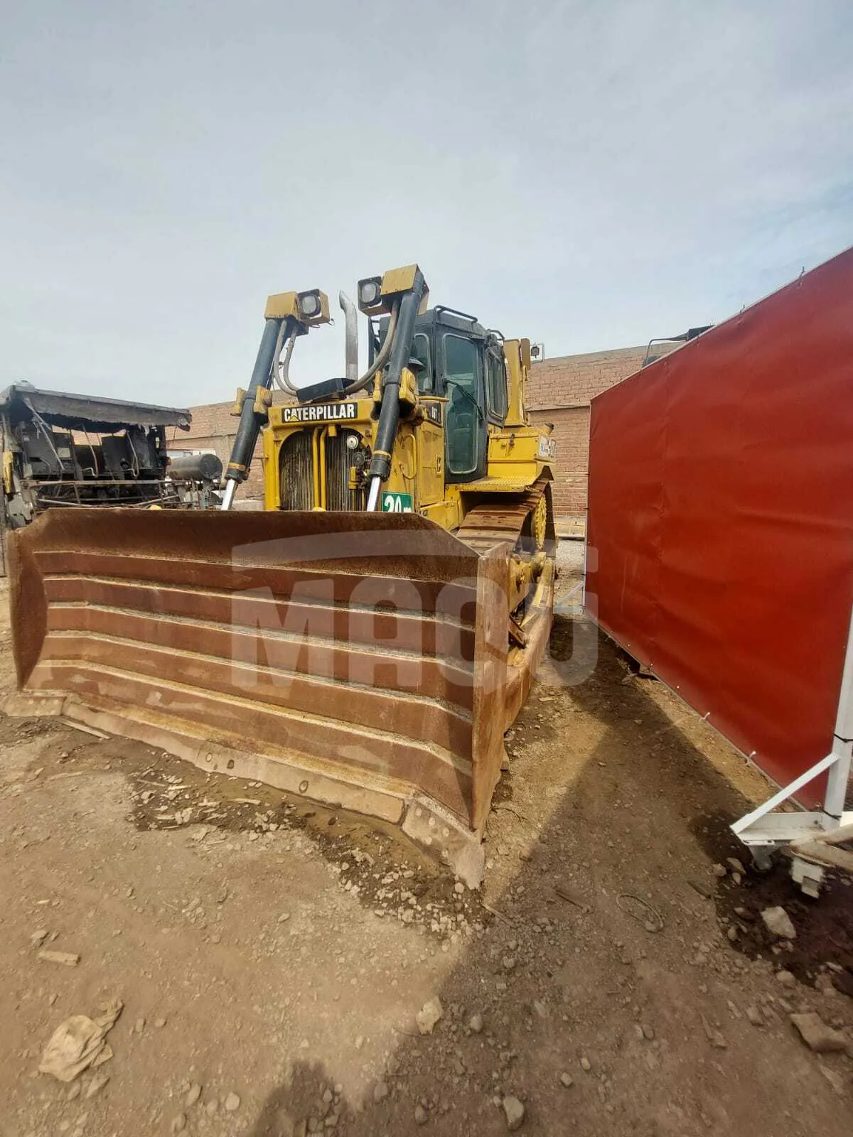 Tractor de oruga CATERPILLAR D6TXL (2014) - Foto # 3