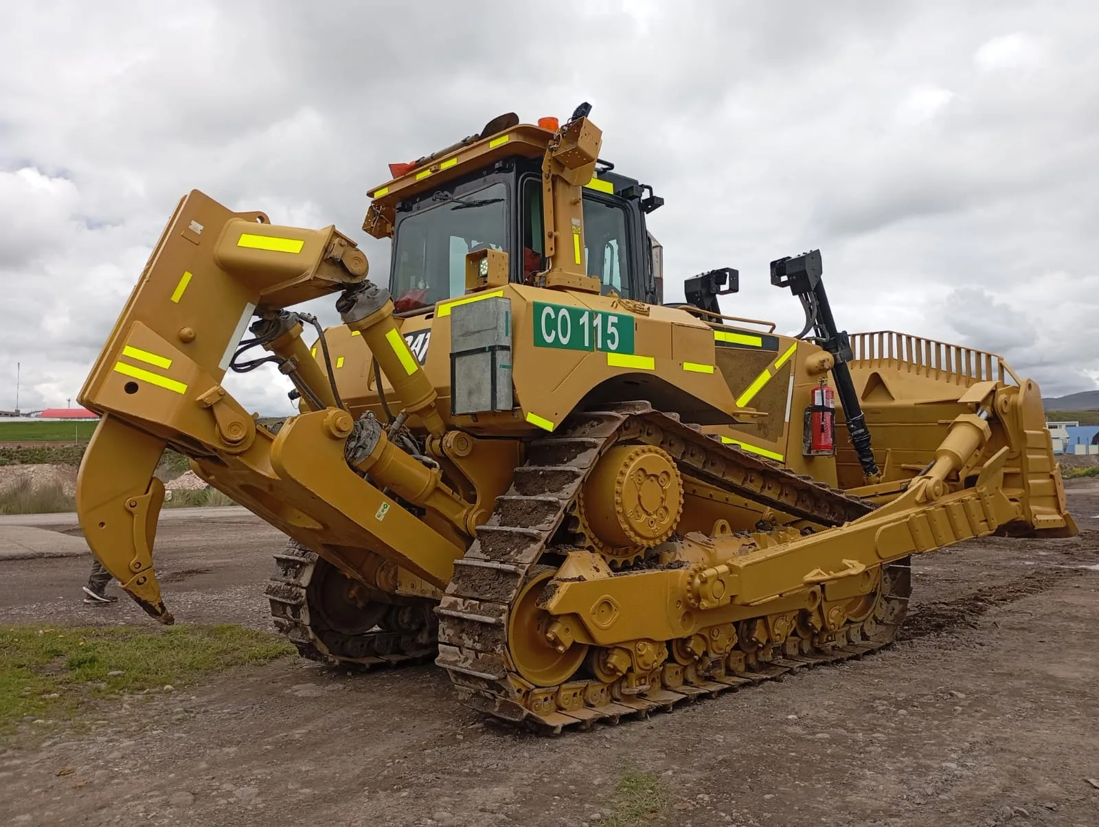 Tractor de oruga CATERPILLAR D8T (2016) - Foto # 2