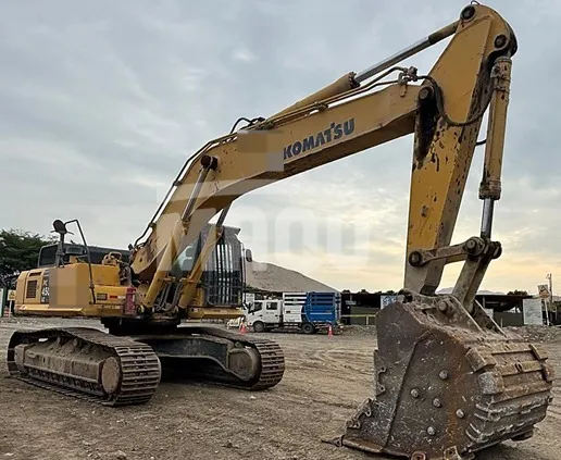 Excavadora sobre orugas KOMATSU PC450LC-8 (2018)