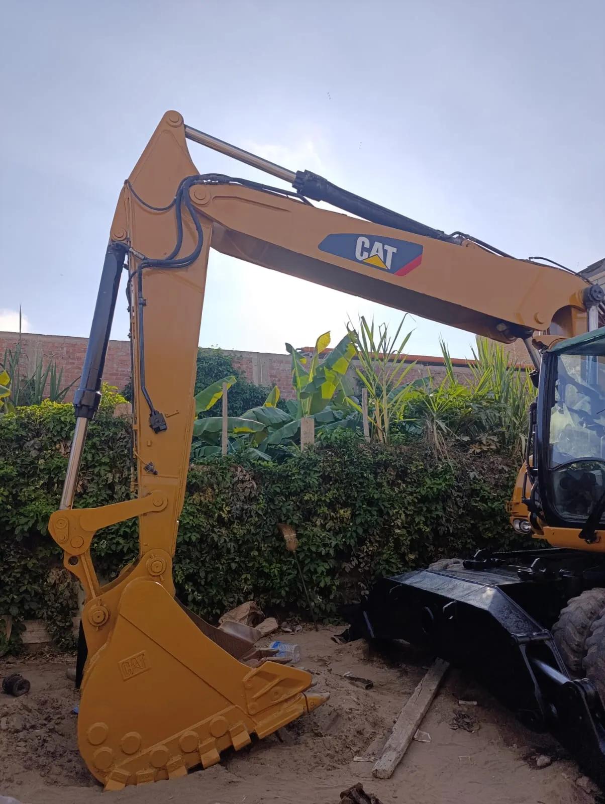Excavadora CATERPILLAR M322D (2007)