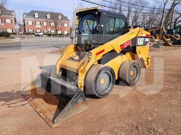 Minicargador CATERPILLAR 246D (2016)