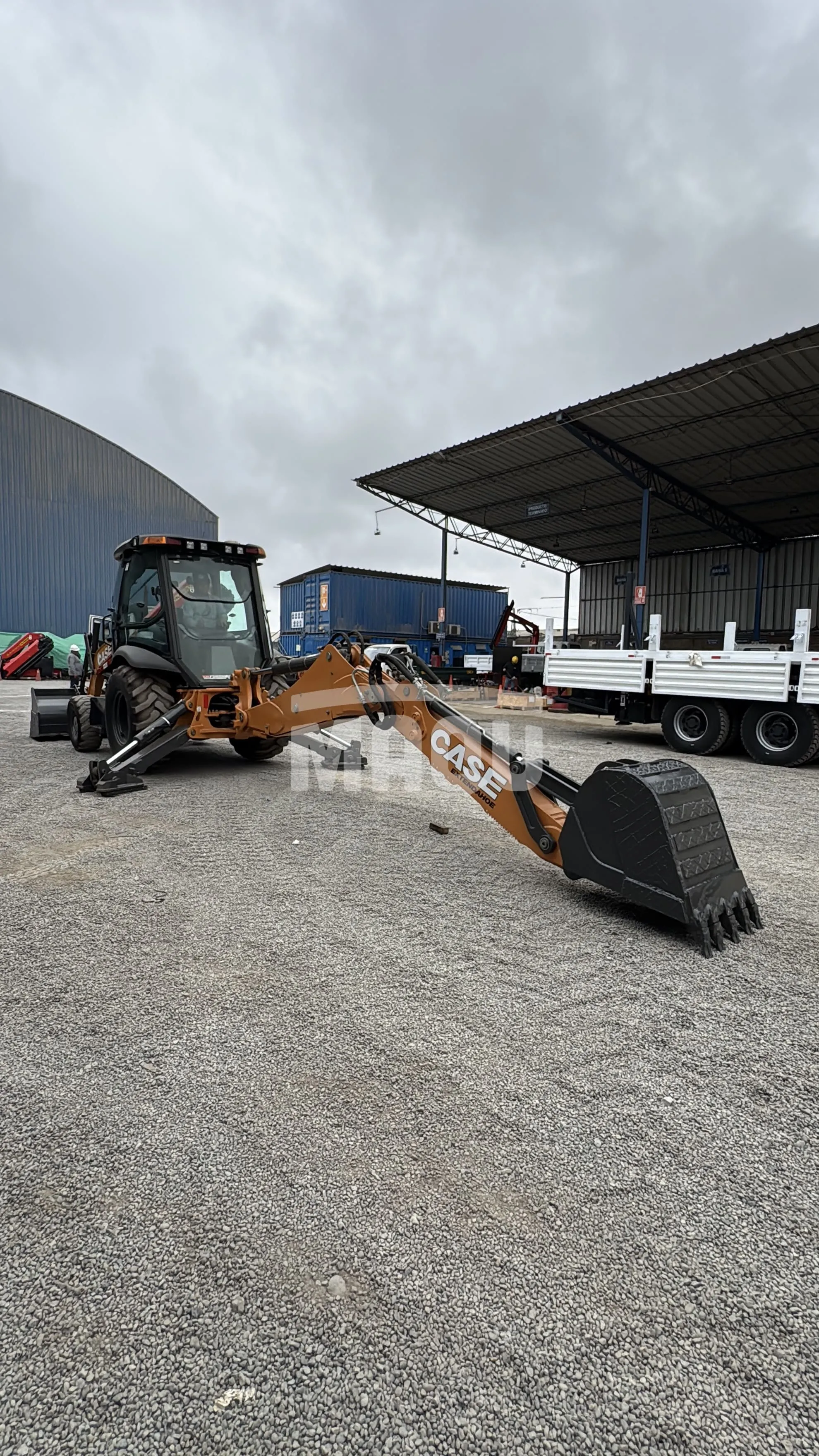 Retroexcavadora CASE 580N (2023)