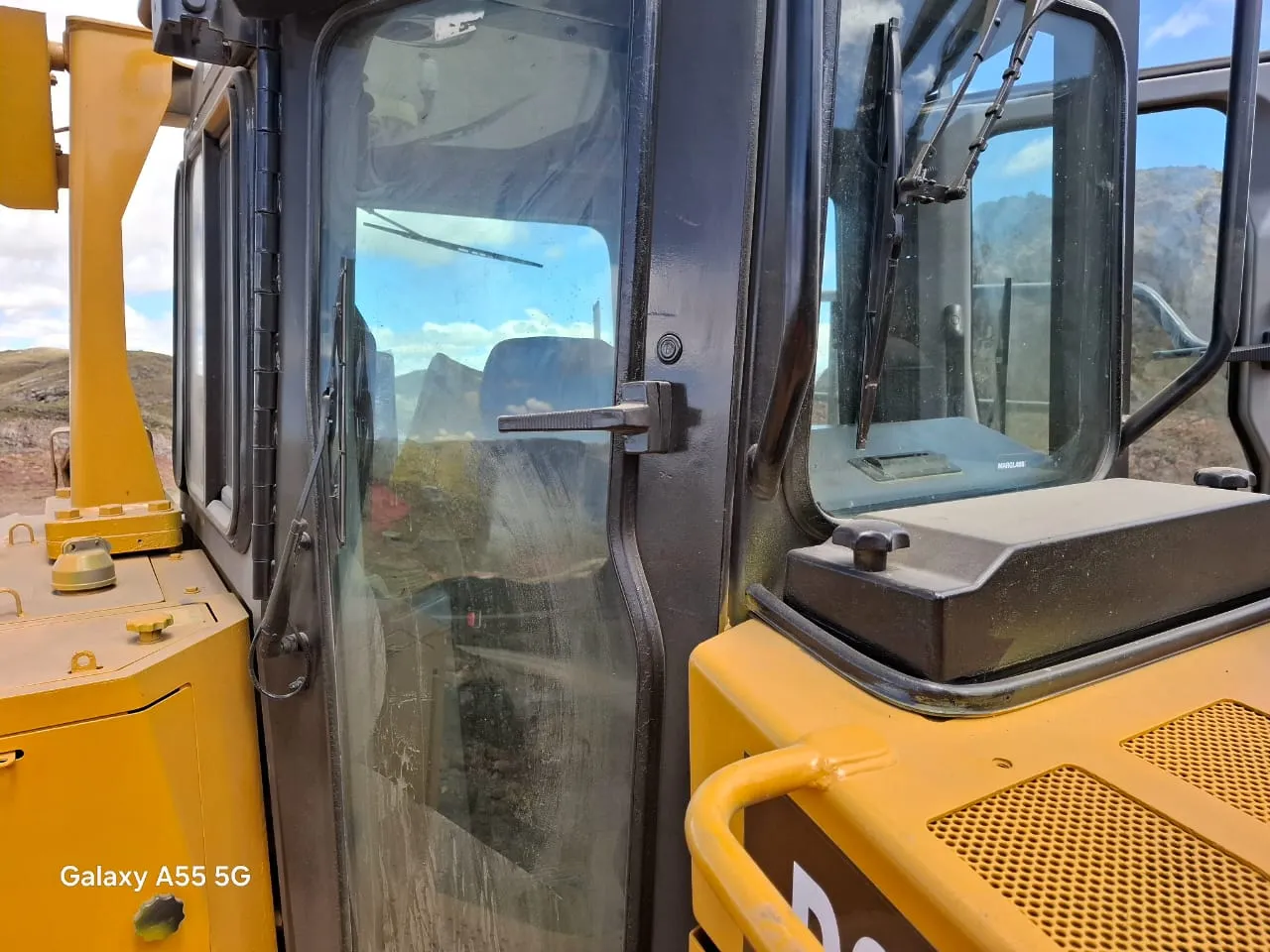Tractor de oruga CATERPILLAR D6T (2021) - Foto # 6
