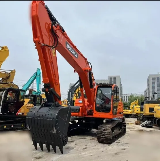 Excavadora DOOSAN 225 (2017)