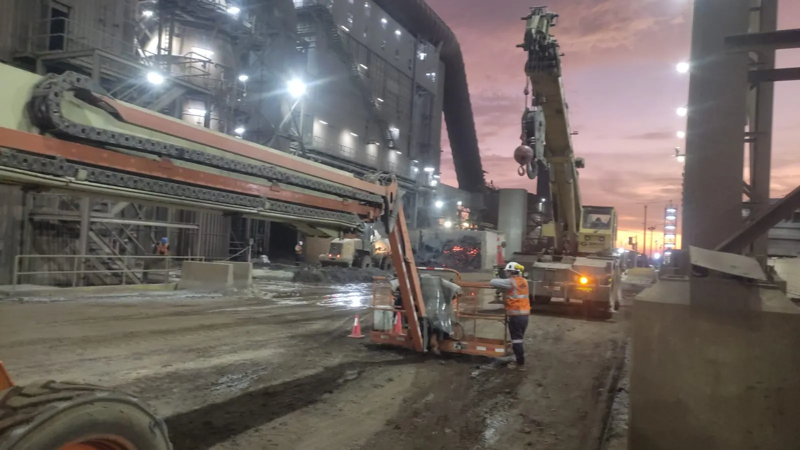 Plataforma de elevación GROVE RT (2005) - Foto # 2