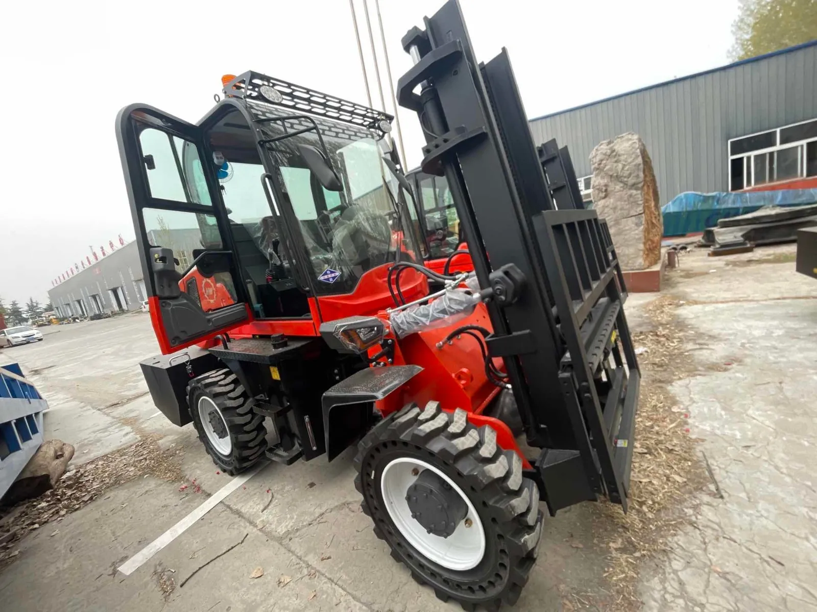 Montacargas HENGWANG HWC-35A (2025) - Foto # 2