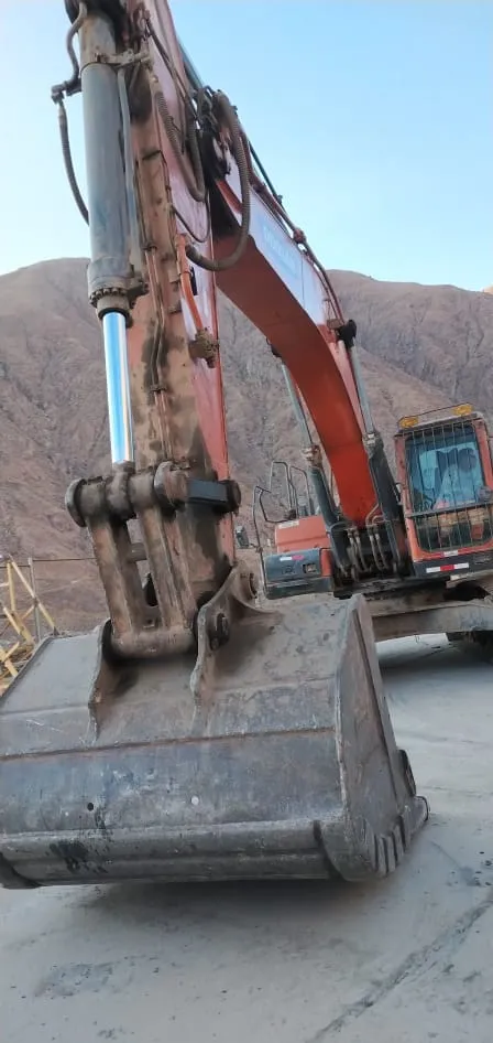 Excavadora DOOSAN DX340LC HD (2019) - Foto # 2