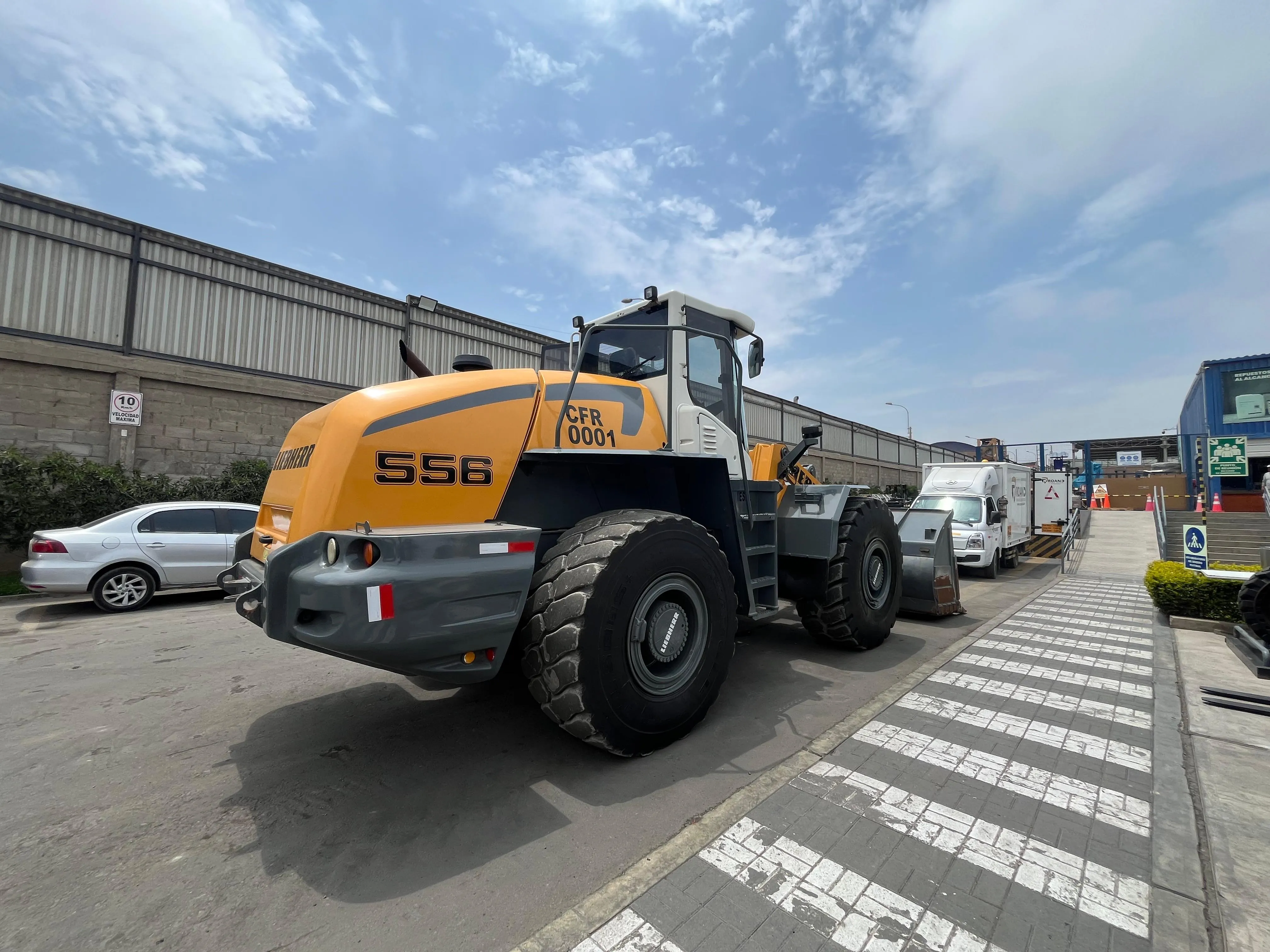 Cargador frontal LIEBHERR L556 (2013)