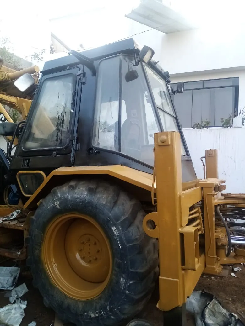 Retroexcavadora CATERPILLAR 428D (2000)