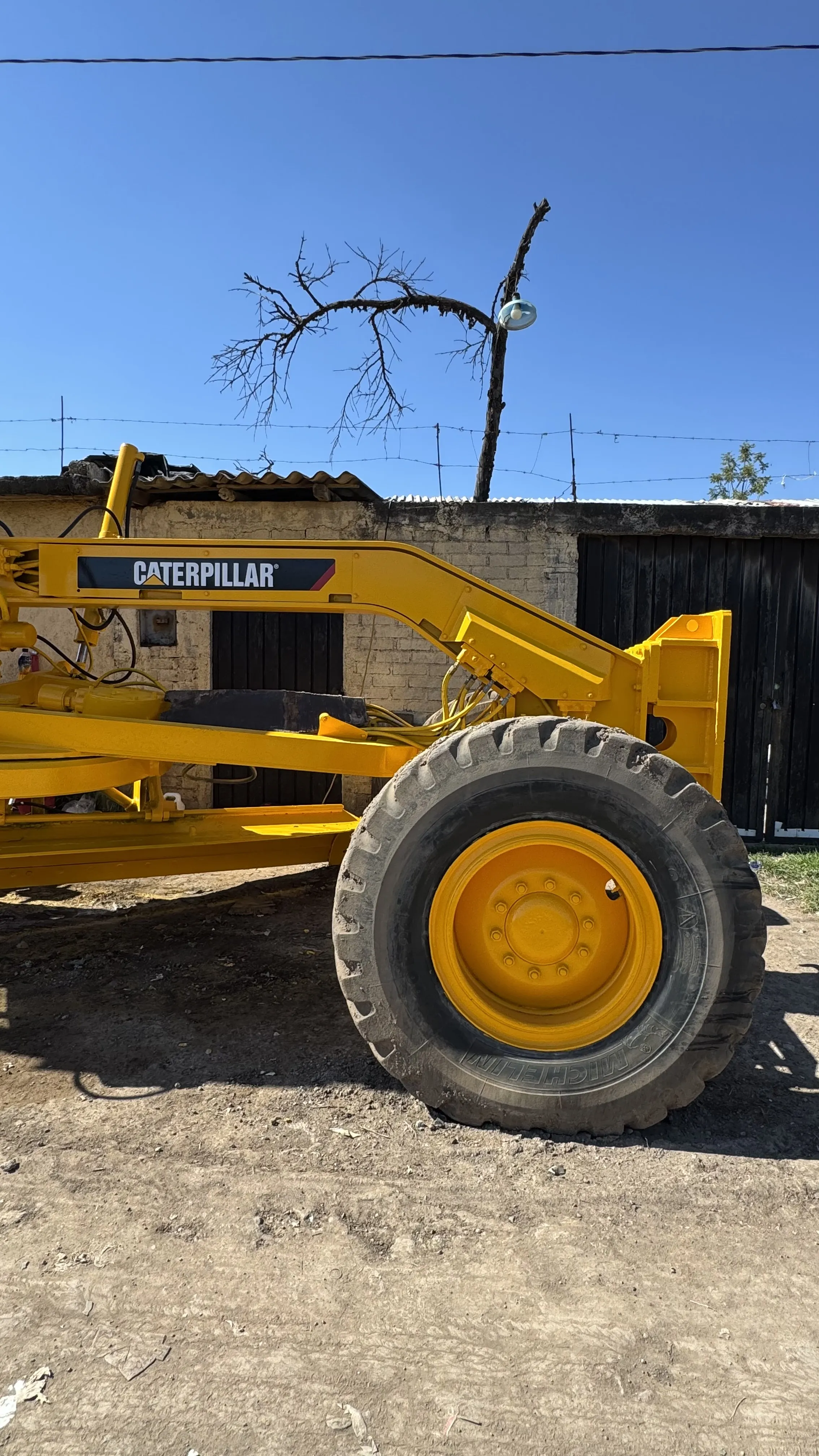 Motoniveladoras CATERPILLAR 12G (1980) - Foto # 2