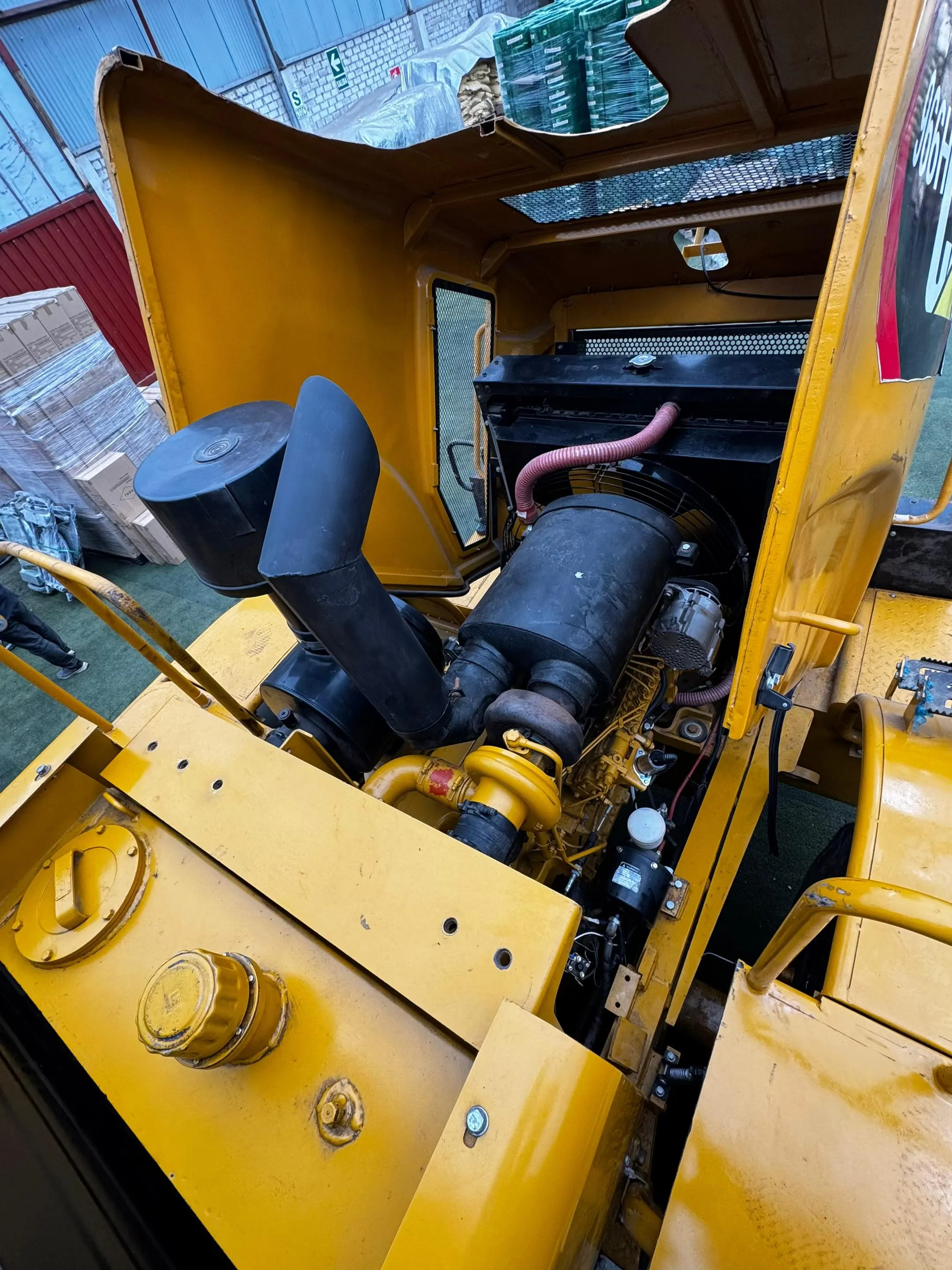 Cargador frontal CATERPILLAR 966H (2017) - Foto # 10