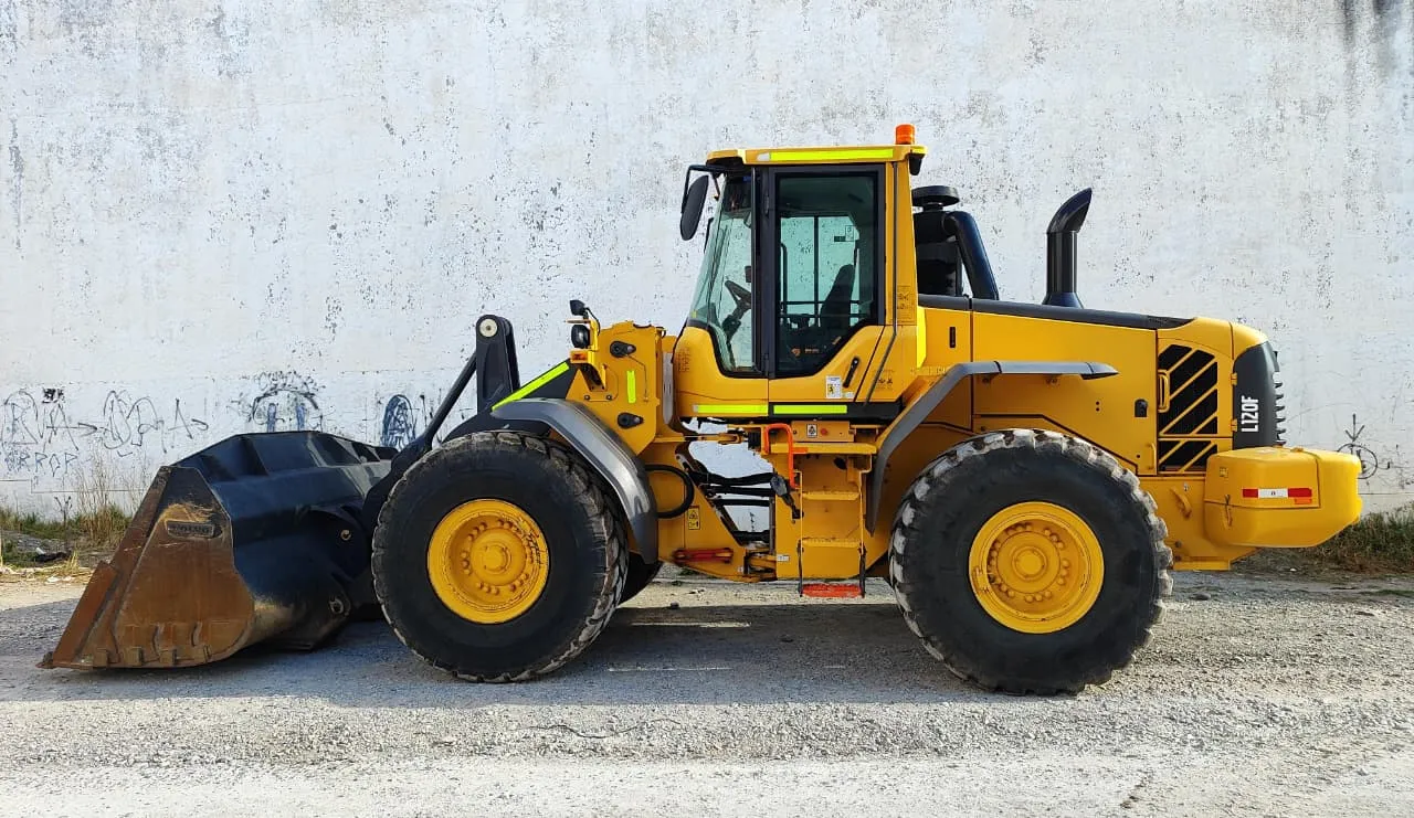 Cargador frontal VOLVO L120 F (2020)