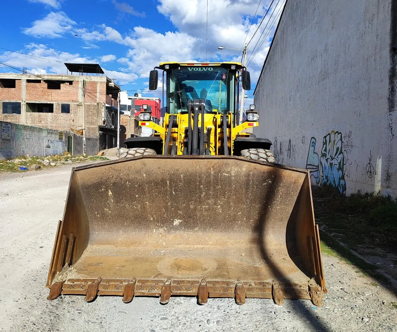 Cargador frontal VOLVO L120 F (2020) - Foto # 3