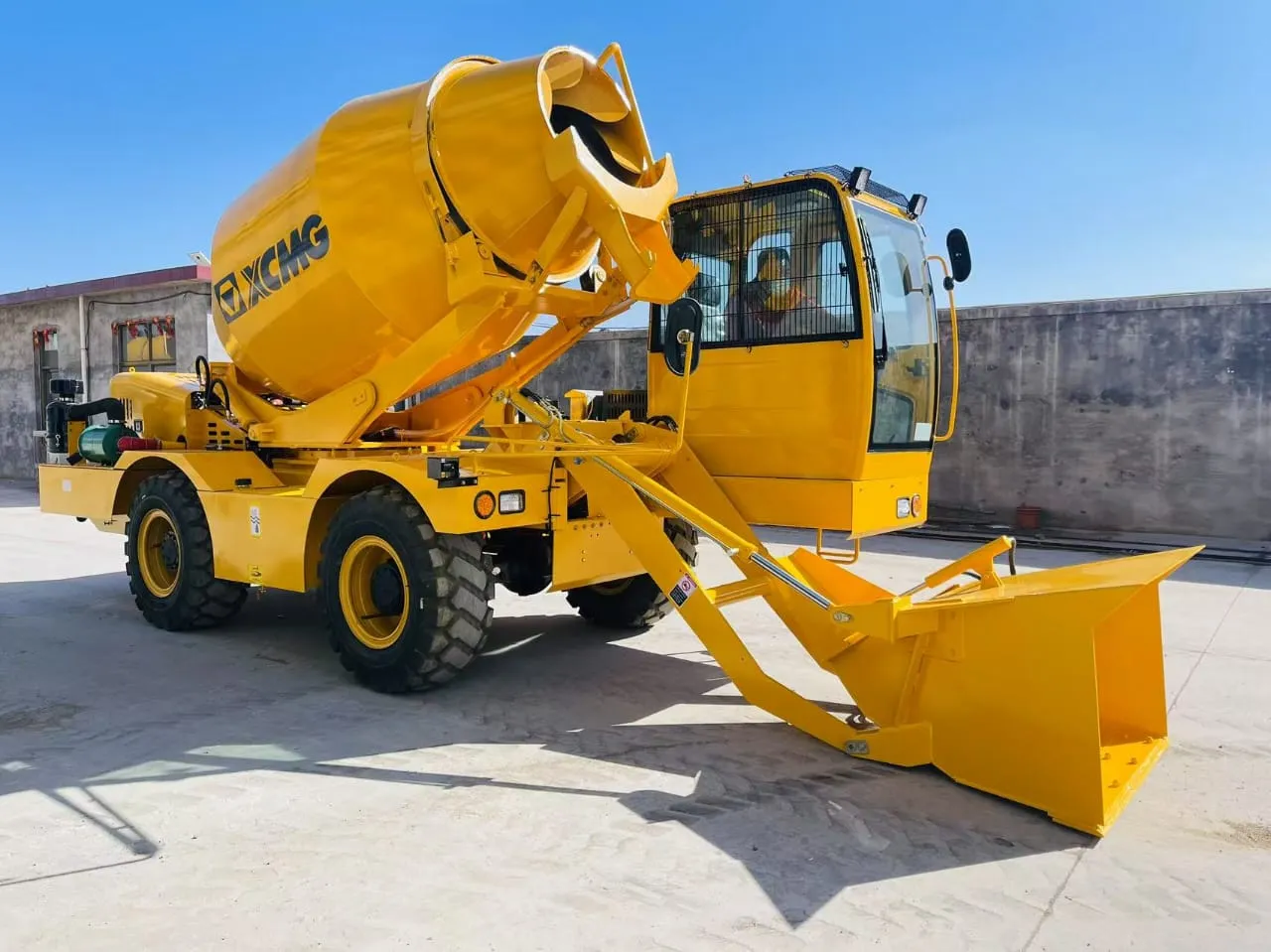 Autohormigonera XCMG SLM3500S (2025)