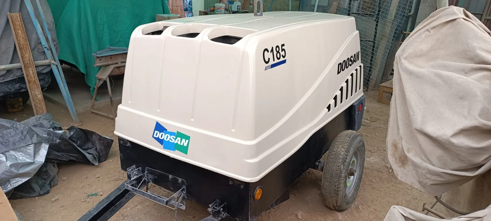 Compresora de aire DOOSAN C-185 (2017) - Foto # 2