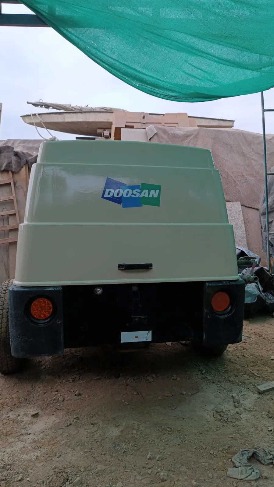 Compresora de aire DOOSAN C-185 (2017) - Foto # 3