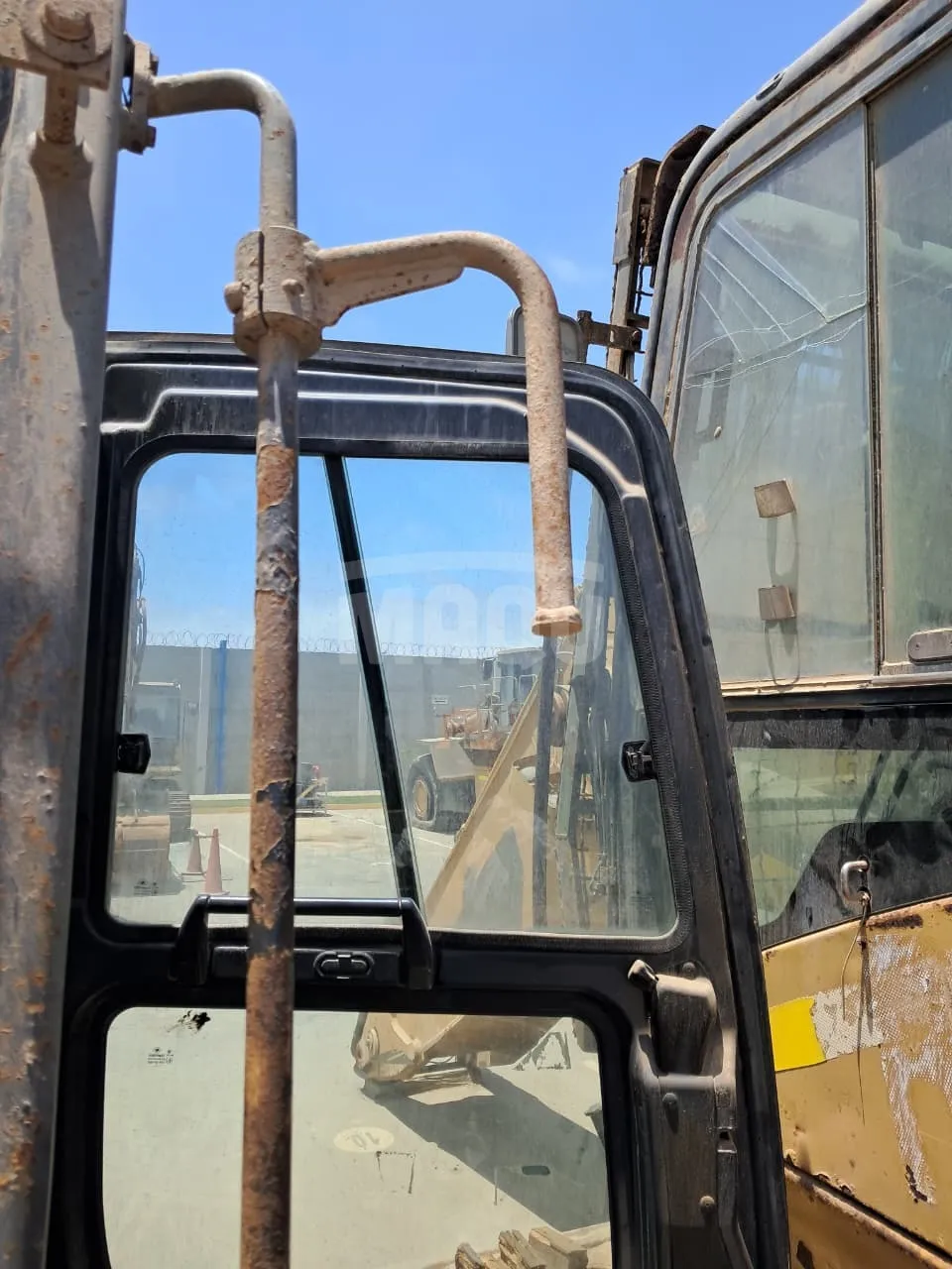 Excavadora sobre orugas KOMATSU PC350LC-8 (2013) - Foto # 5