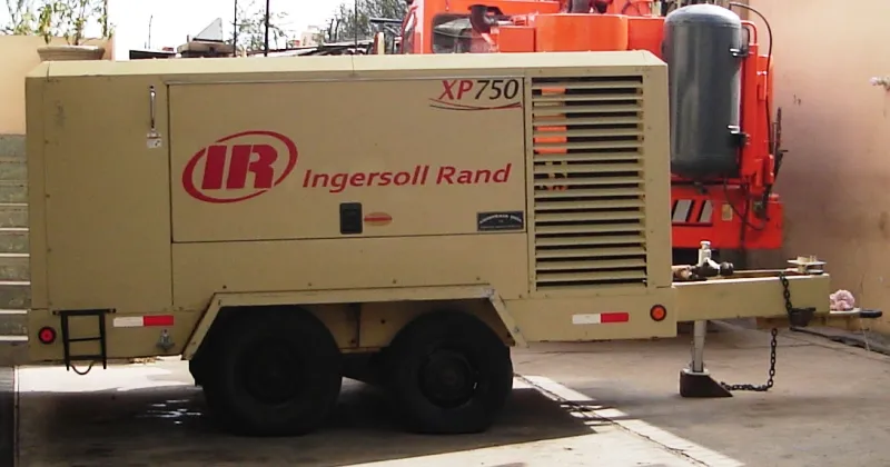 Compresora de aire INGERSOLL RAND XP750WCU (2014)