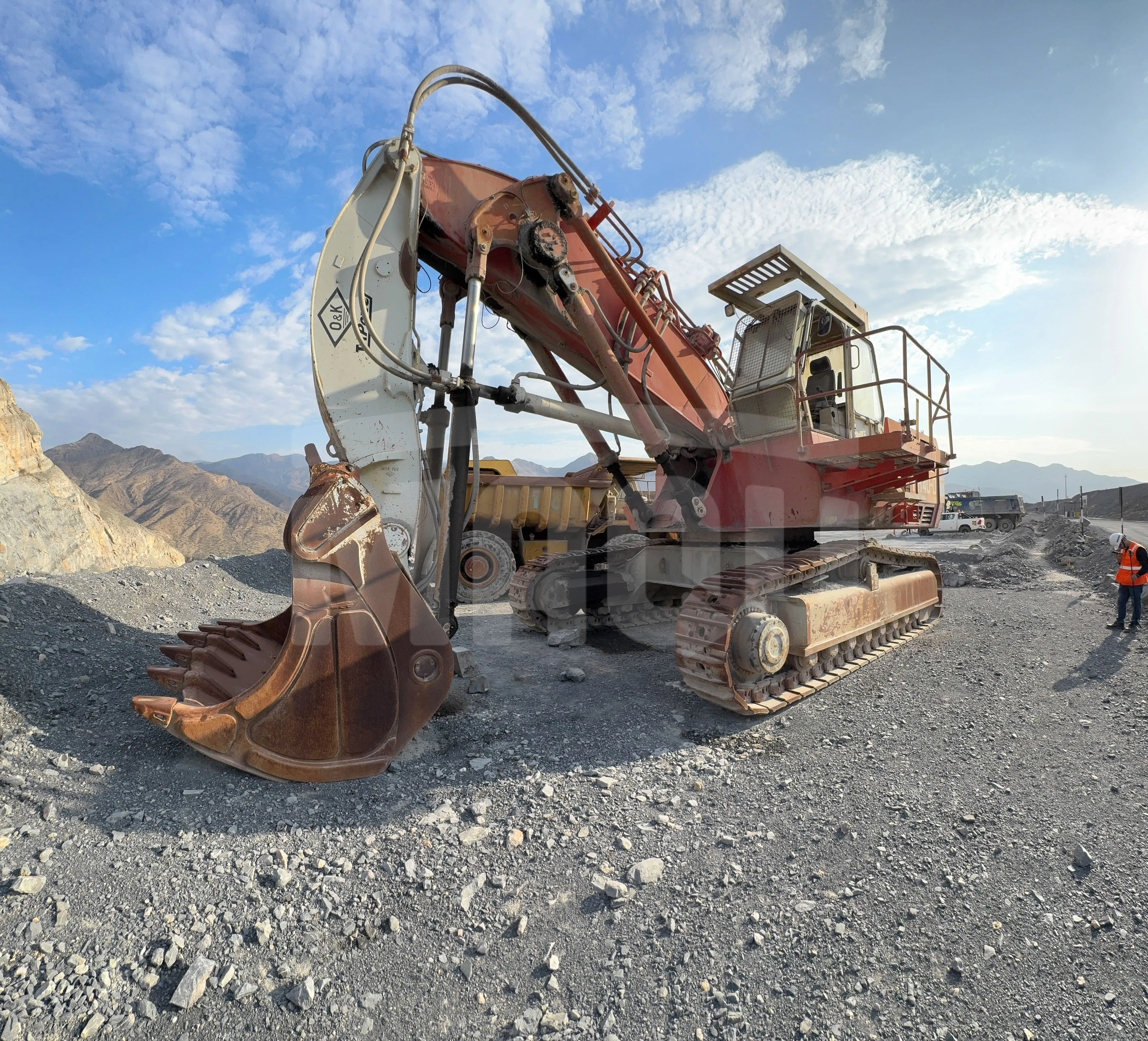 Excavadora sobre orugas O&K RH40-D (2009) - Foto # 10