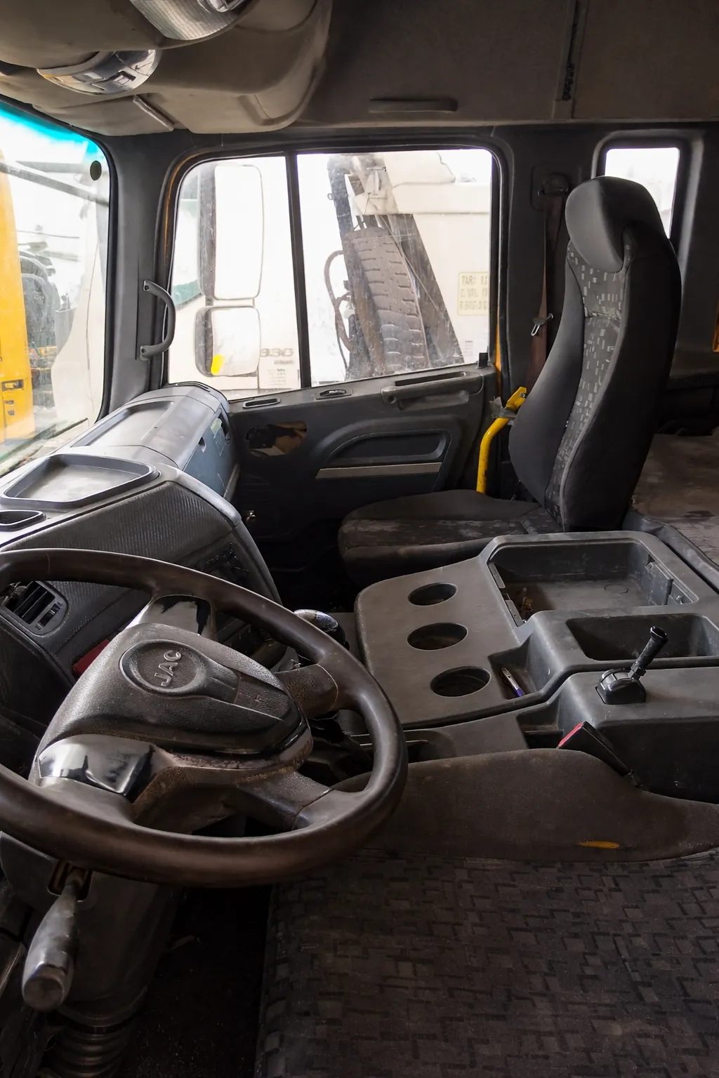 Volquete JLG HFC3252KM (2017) - Foto # 3