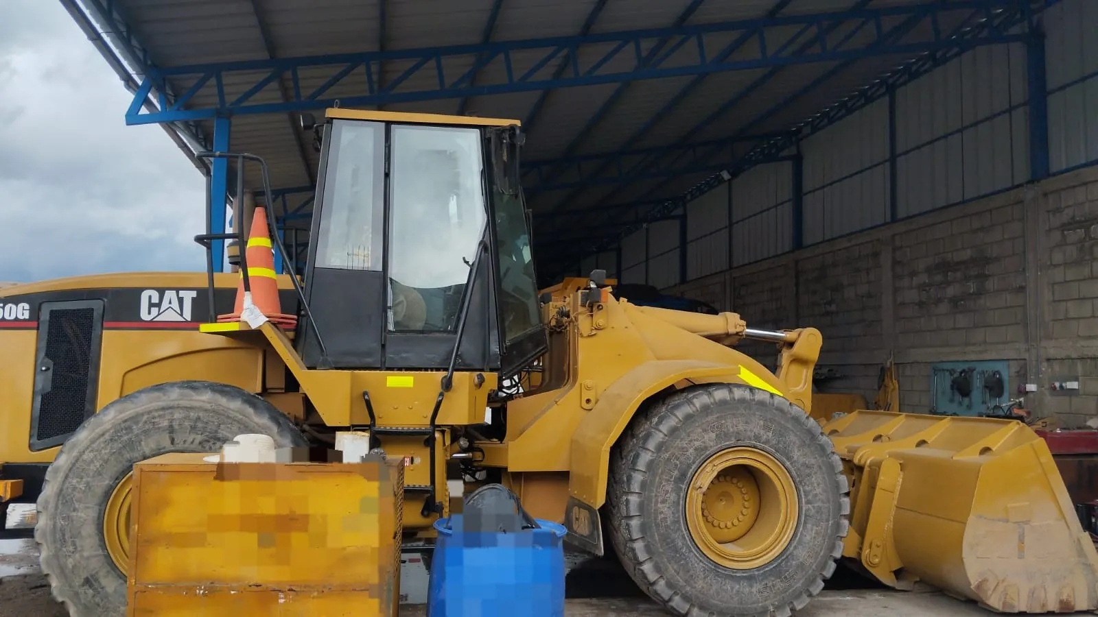 Cargador frontal CATERPILLAR 950G (2002)