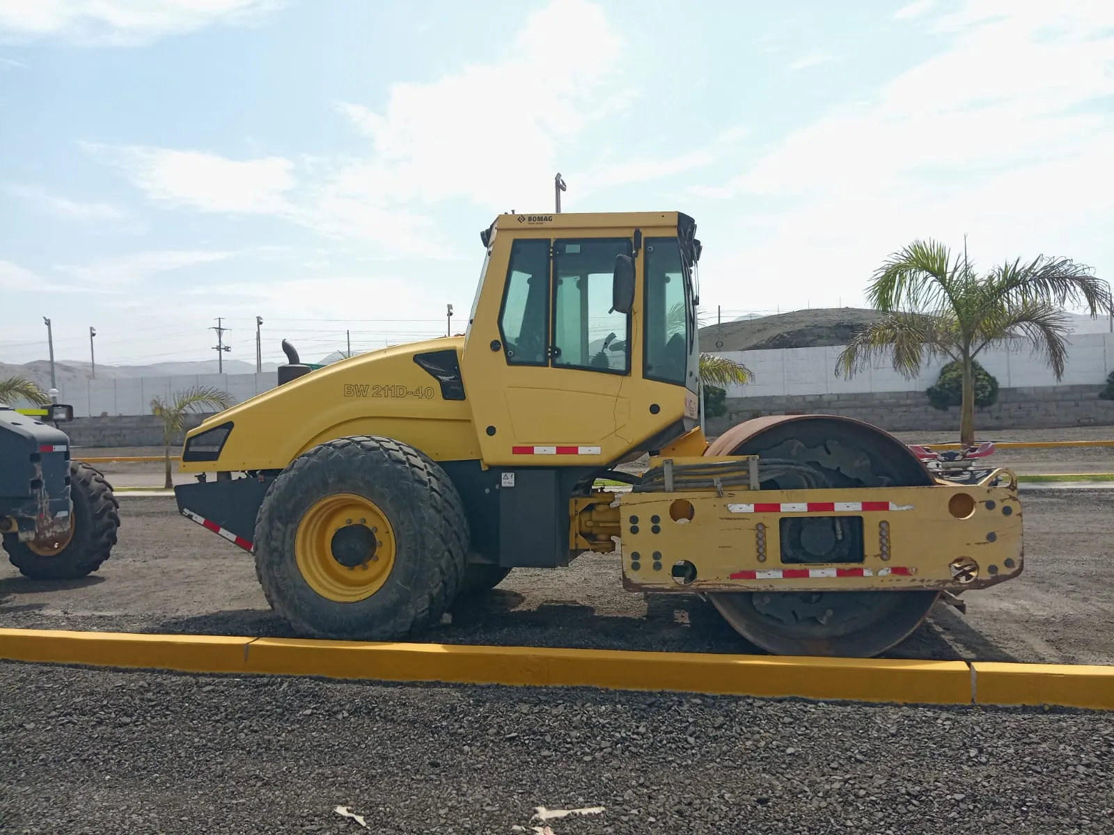 Rodillo BOMAG BW211D40 (2019)