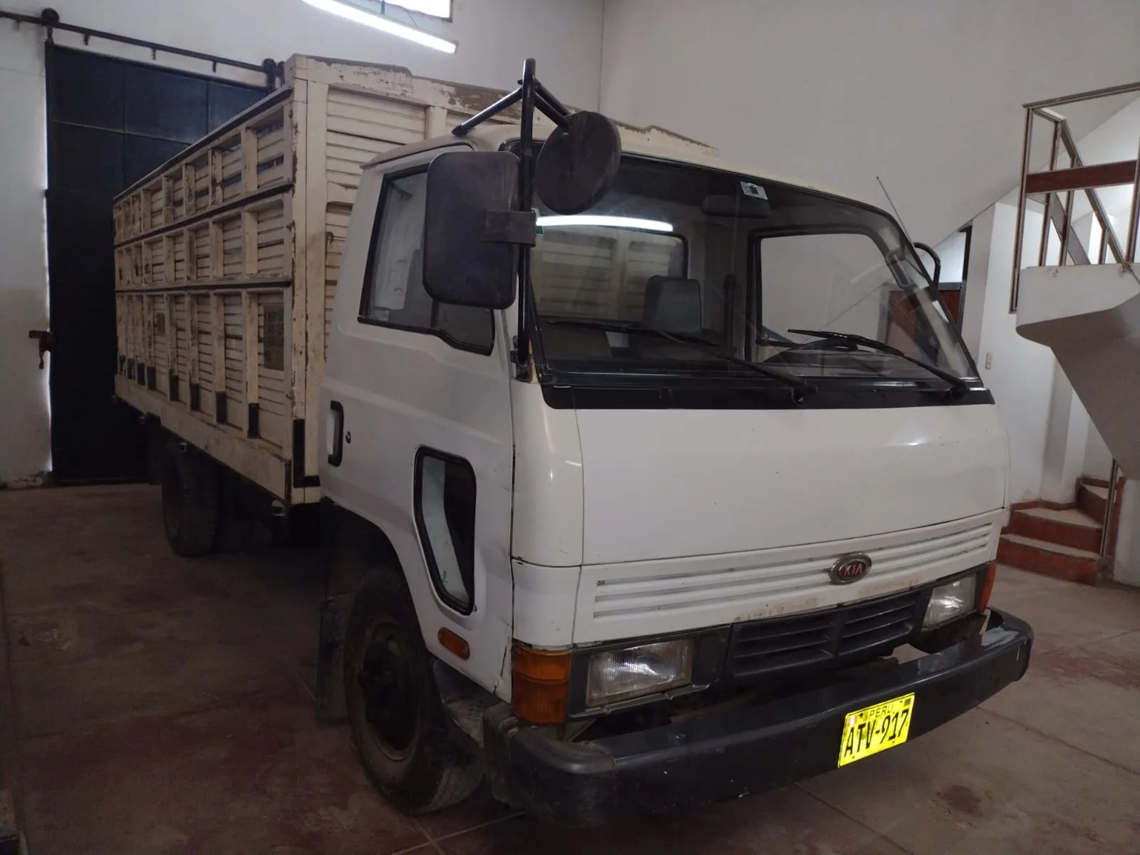 Camiones y furgones FIORI KIA MOTORS K3600S (1996)