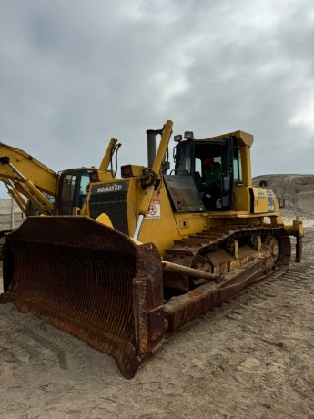 tractor-sobre-orugas-komatsu-d85ex-15e0-big-0