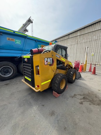 minicargador-caterpillar-246d3-big-3