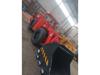 Cargador de bajo perfil SANDVIK LH202