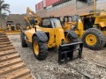 telehandler-caterpillar-th220b-small-1